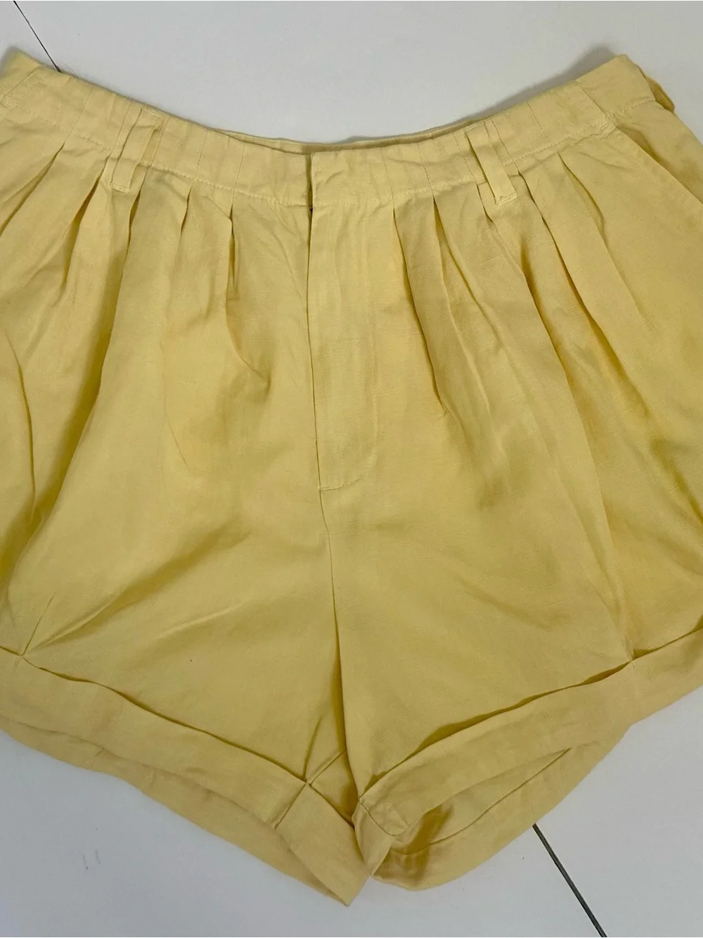 Anthropologie lightweight pleated